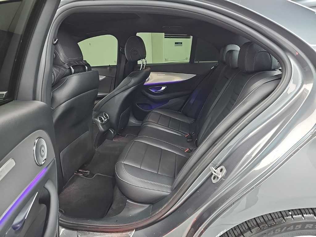 벤츠 E 클래스 E-클래스 W213 E300 아방가르드 이미지 12