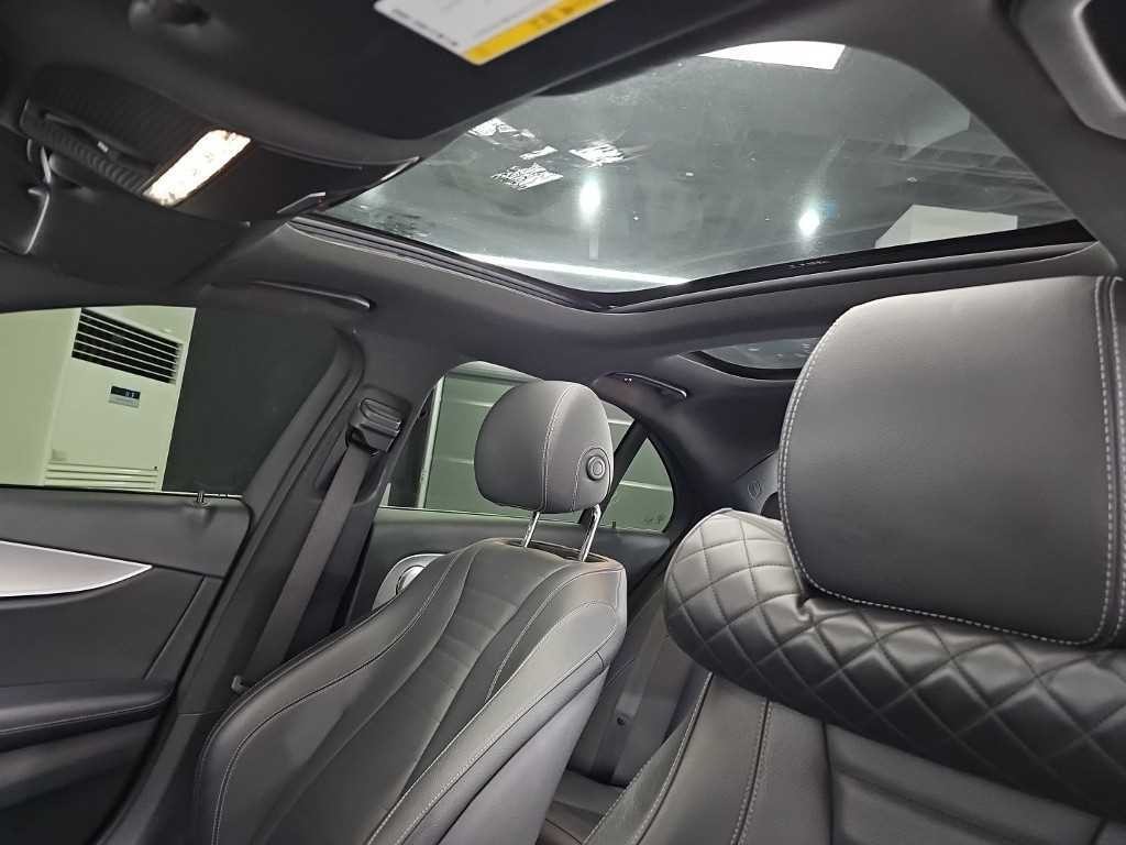 벤츠 E 클래스 E-클래스 W213 E300 아방가르드 이미지 14
