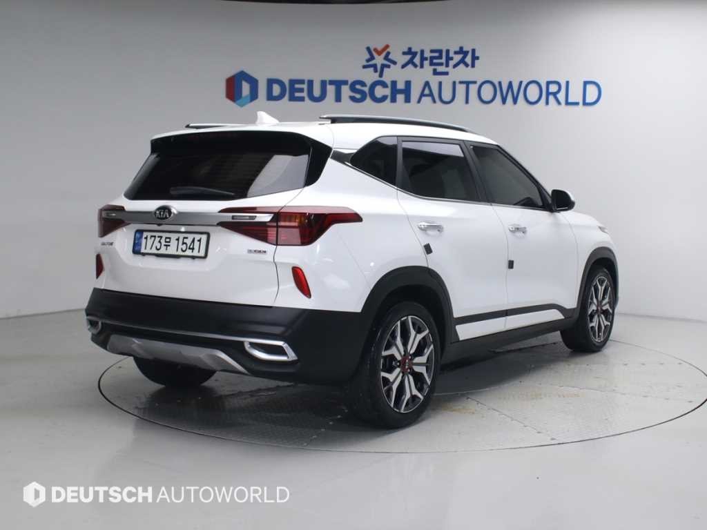 기아 셀토스 가솔린 1.6 터보 2WD 시그니처 이미지 2