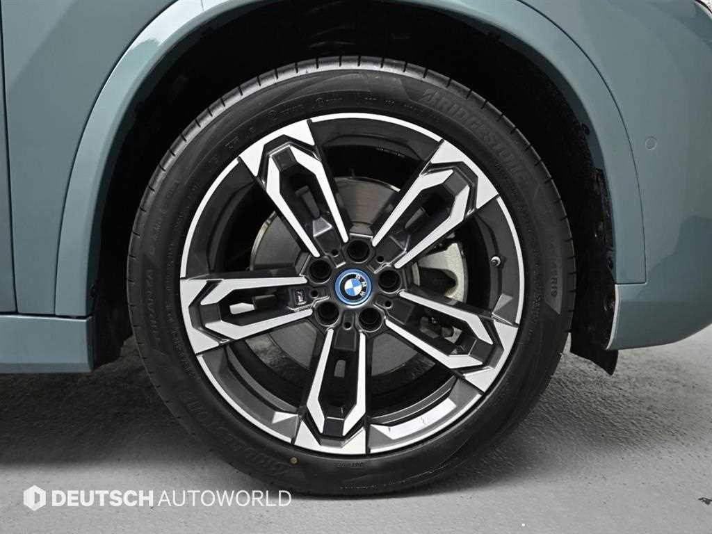 BMW iX1 iX1 (U11) xDrive 30 M 스포츠 이미지 5