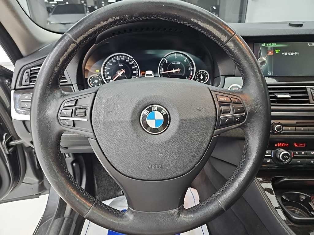 BMW 5시리즈 5시리즈 (F10) 525d 이미지 9