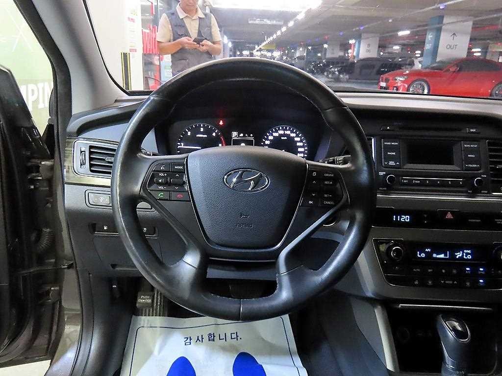 현대 쏘나타 LF 쏘나타 1.7 E-VGT 스마트 기본형 이미지 8