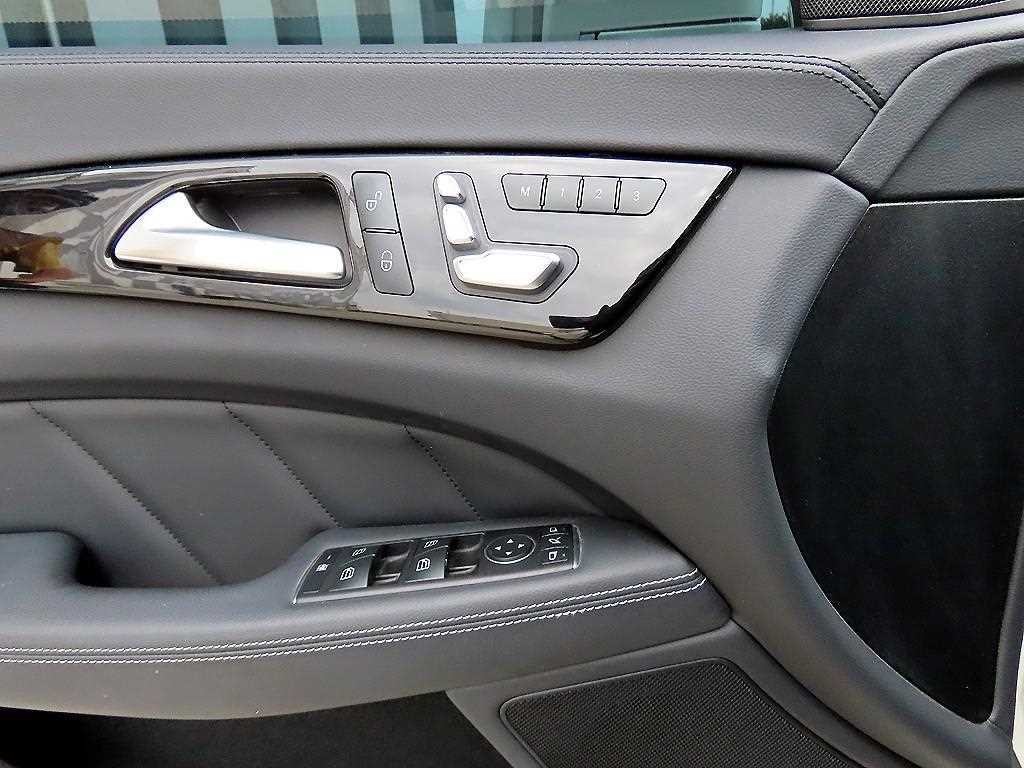 벤츠 CLS 클래스 CLS클래스 W218 CLS 250 d 4MATIC AMG Line 이미지 11