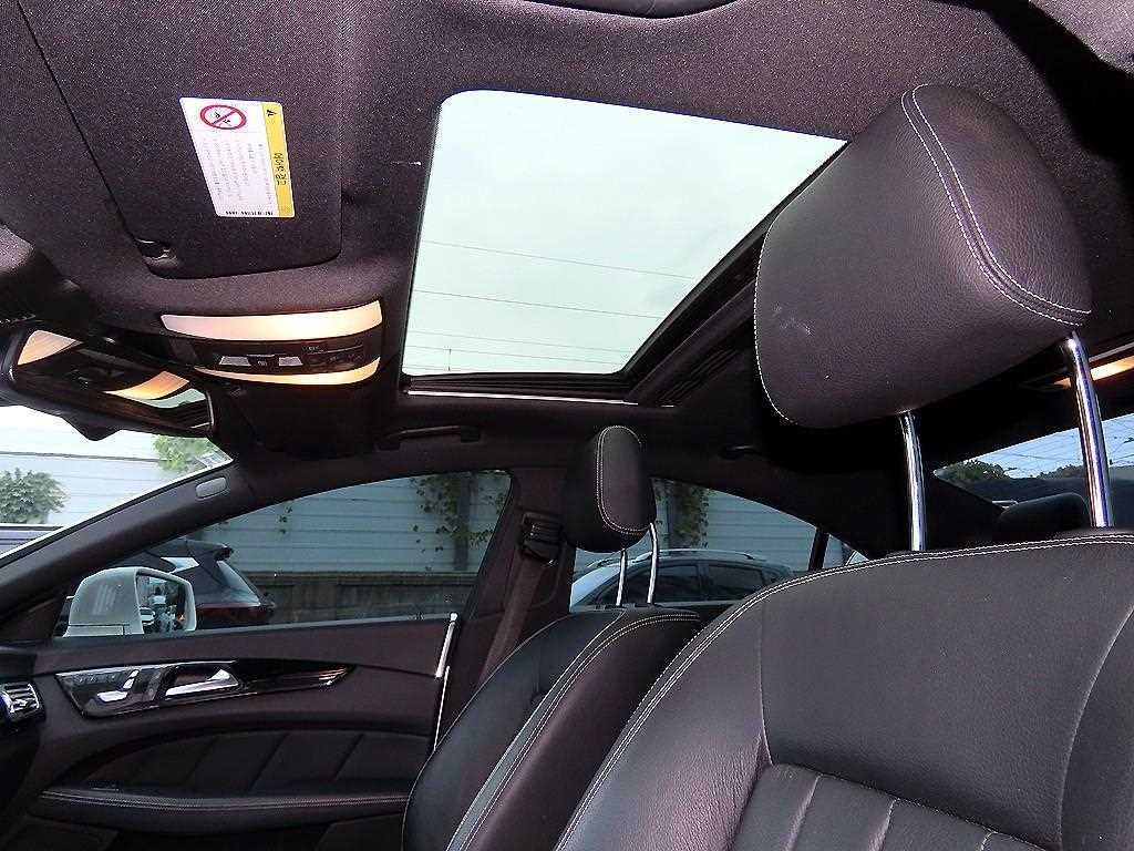 벤츠 CLS 클래스 CLS클래스 W218 CLS 250 d 4MATIC AMG Line 이미지 18