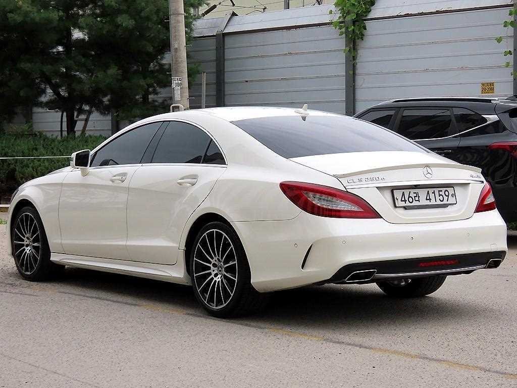 벤츠 CLS 클래스 CLS클래스 W218 CLS 250 d 4MATIC AMG Line 이미지 3