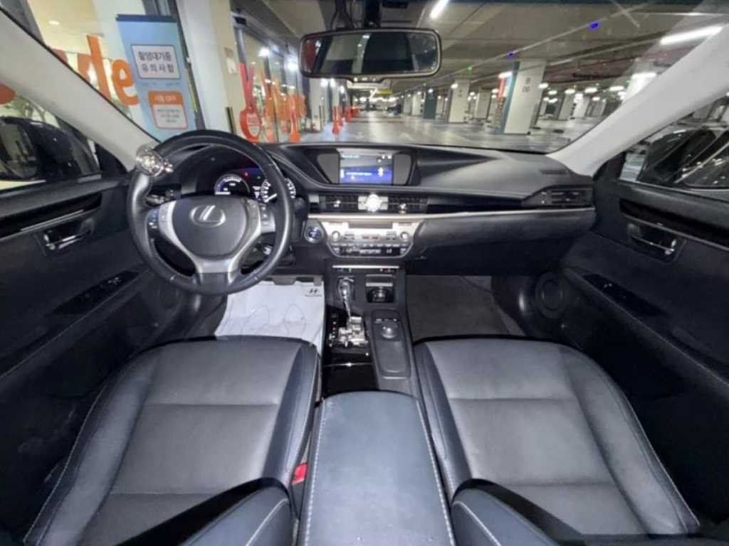 렉서스 ES 뉴ES300h 슈프림 이미지 5