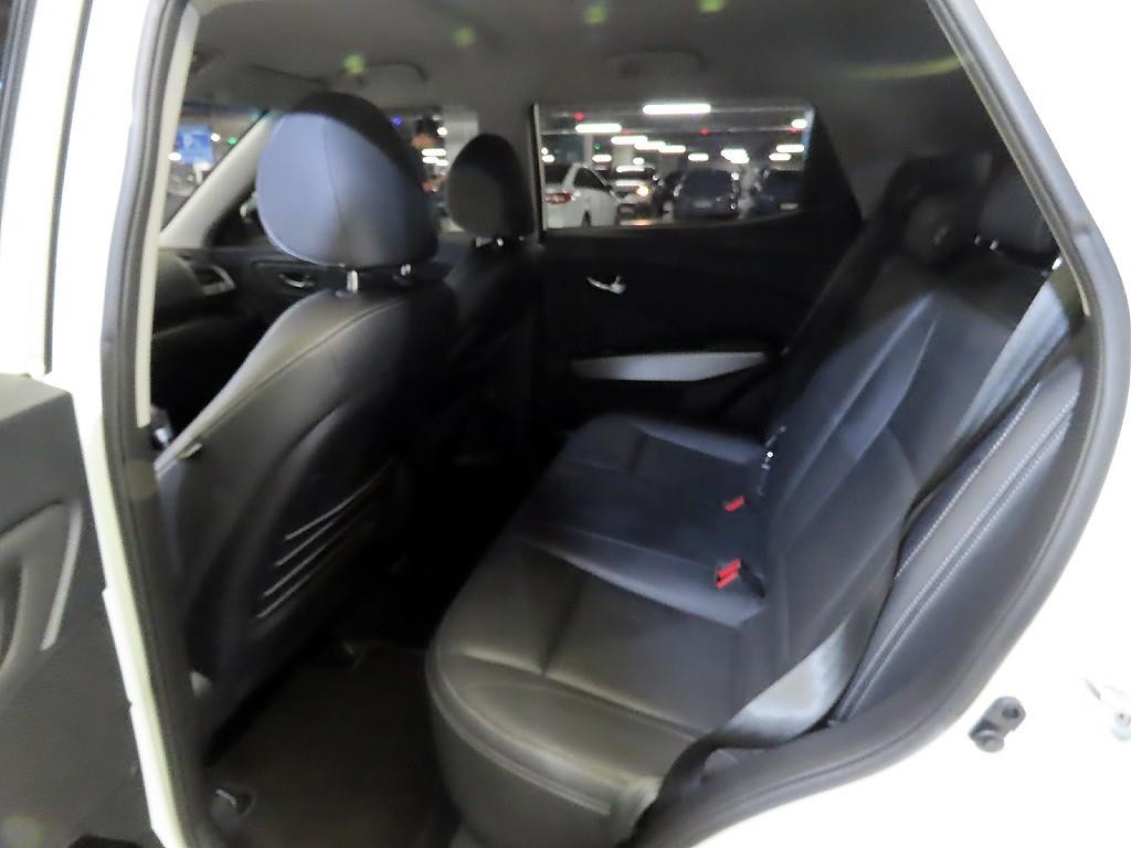 KG모빌리티(쌍용) 티볼리 디젤 2WD 1.6 VX 이미지 7