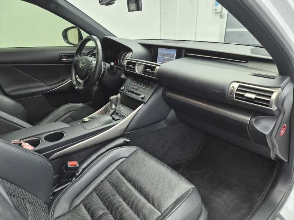 렉서스 IS 뉴IS200t F-SPORT 이미지 7
