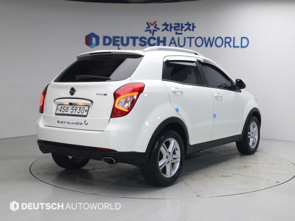 KG모빌리티(쌍용) 코란도 뉴코란도C 2WD 2.0 CVS 최고급형 이미지 2