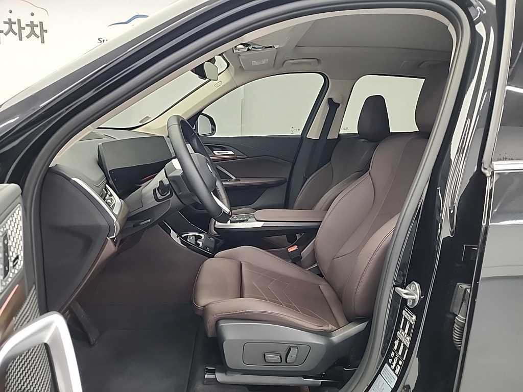 BMW X1 X1 (U11) xDrive 20i xLine 이미지 11
