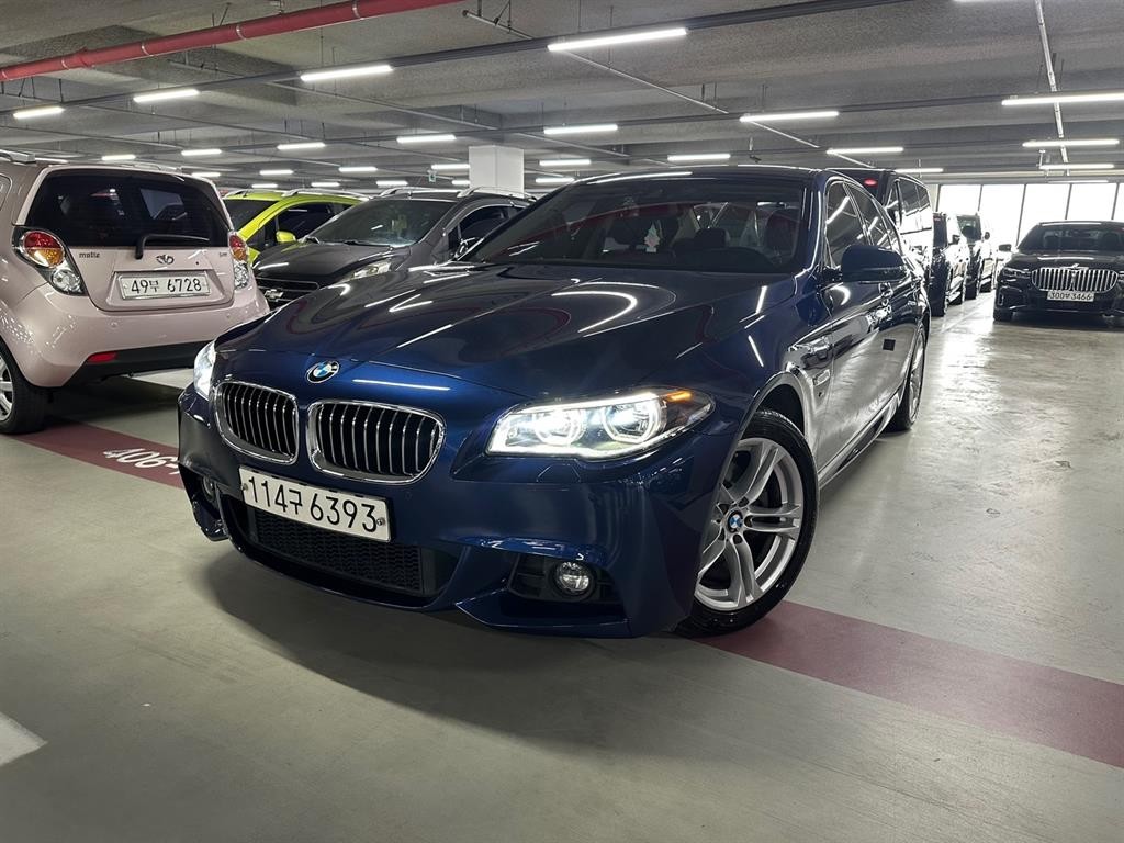 BMW 5시리즈 5시리즈 (F10) 520d xDrive M 에어로다이나믹 이미지 1