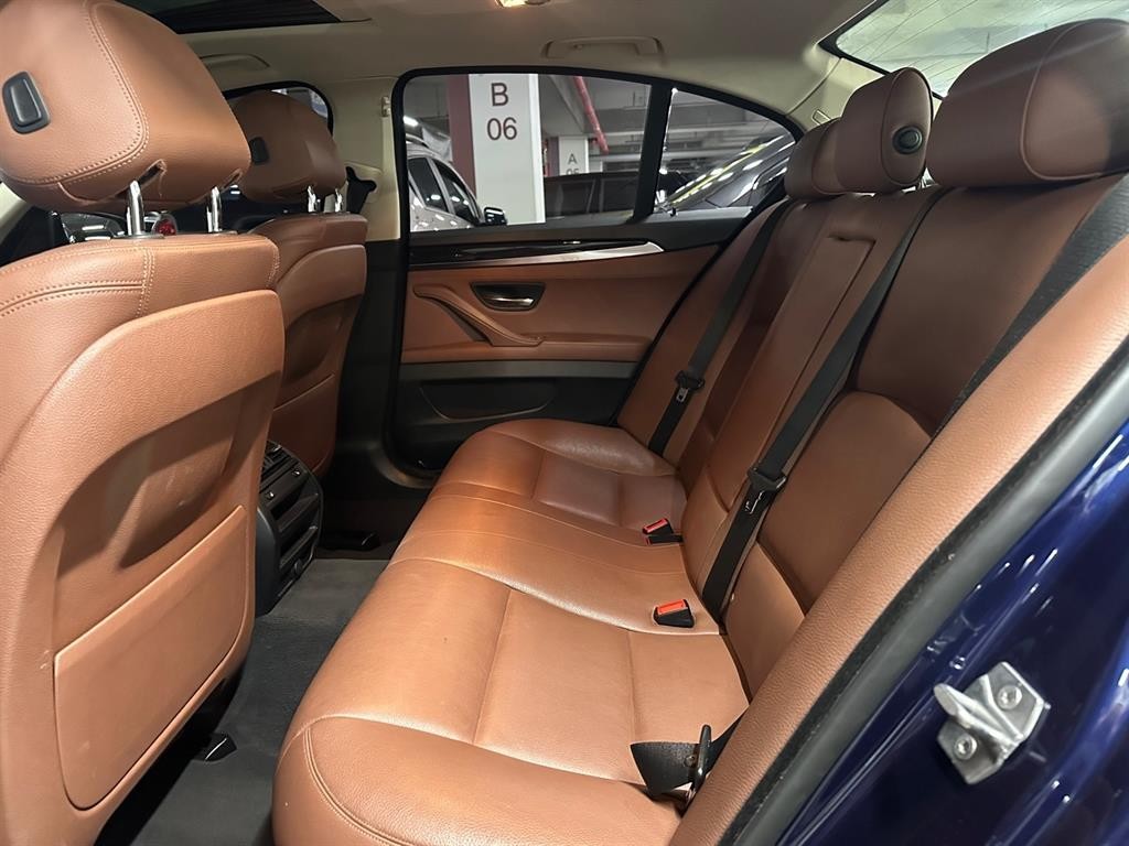 BMW 5시리즈 5시리즈 (F10) 520d xDrive M 에어로다이나믹 이미지 11