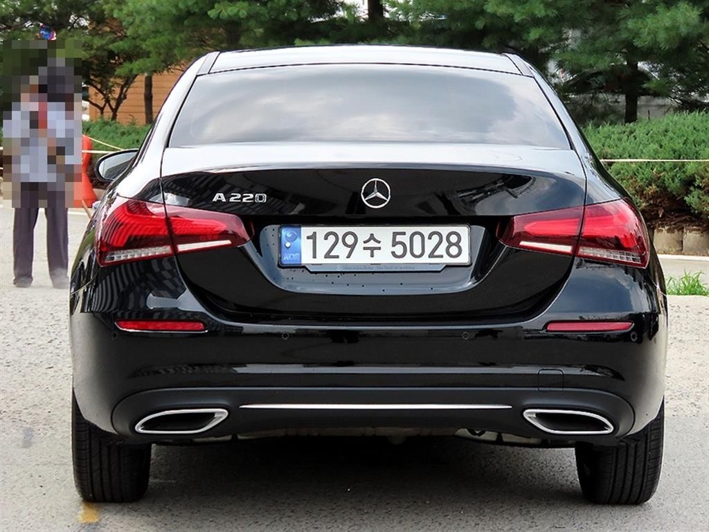 벤츠 A 클래스 A클래스 W177 A220 세단 이미지 4