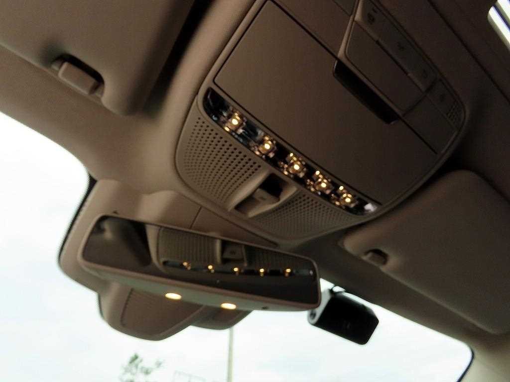 벤츠 E 클래스 E-클래스 W213 E300 4MATIC 아방가르드 이미지 15