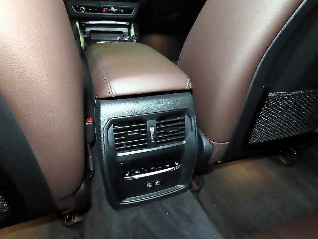 BMW i4 eDrive 40 M 스포츠 프로 이미지 16