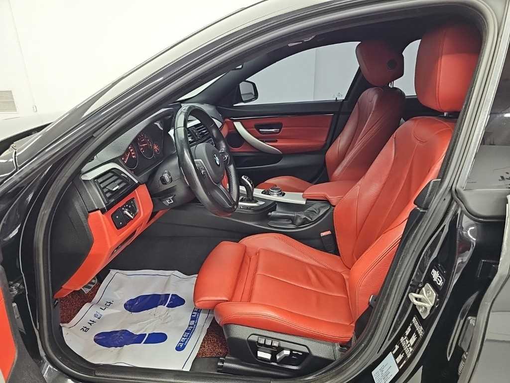 BMW 4시리즈 4시리즈 (F32) 420i 그란쿠페 M 스포츠 이미지 11
