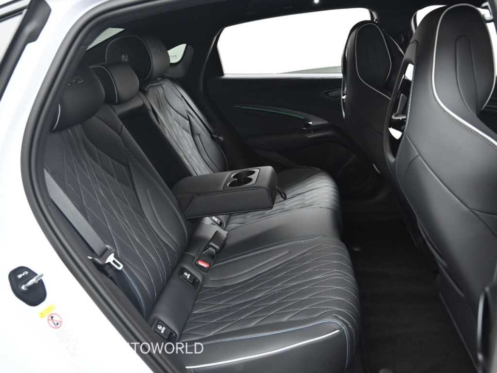 BYD SEAL 다이내믹 AWD 이미지 12