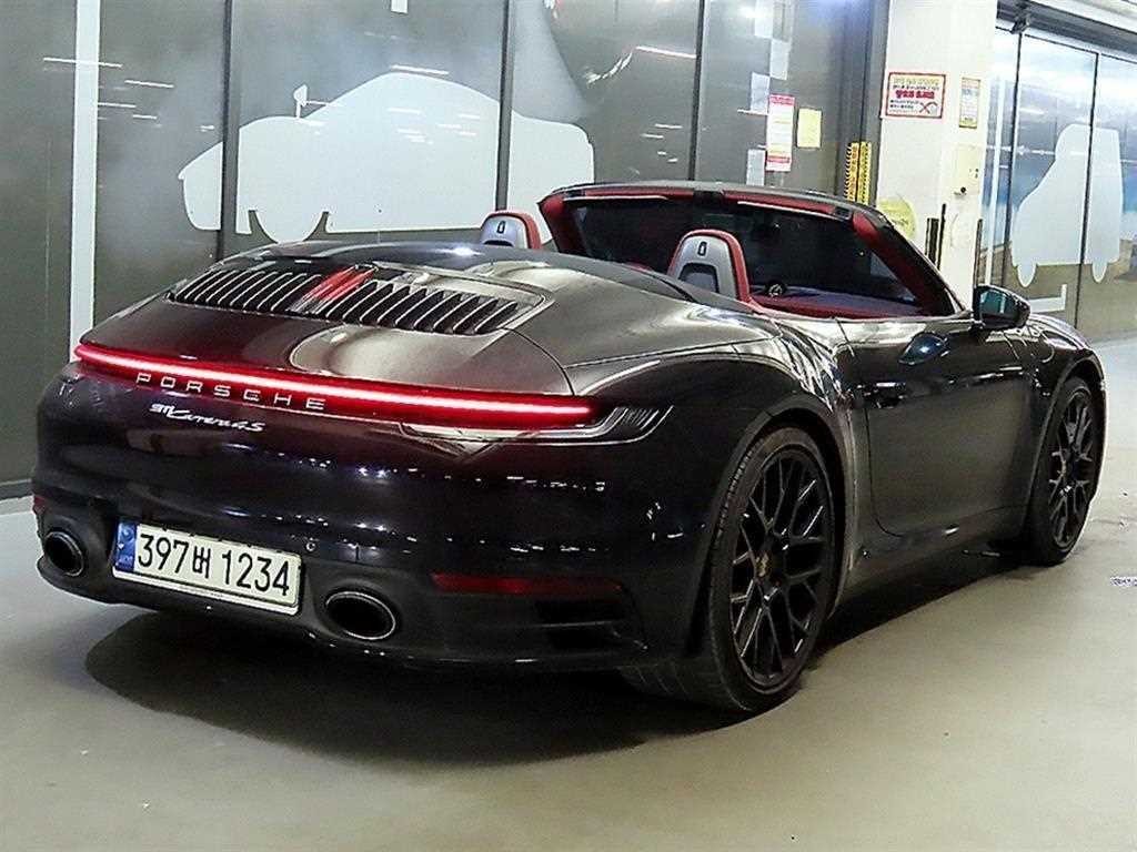 포르쉐 911 911(992) 카레라 4S 카브리올레 이미지 4