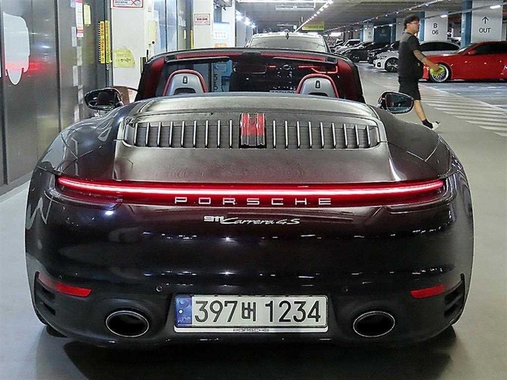 포르쉐 911 911(992) 카레라 4S 카브리올레 이미지 5
