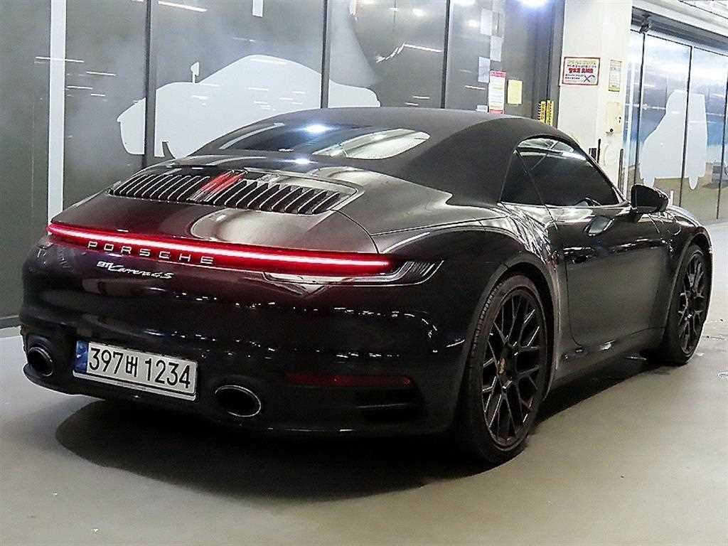포르쉐 911 911(992) 카레라 4S 카브리올레 이미지 9
