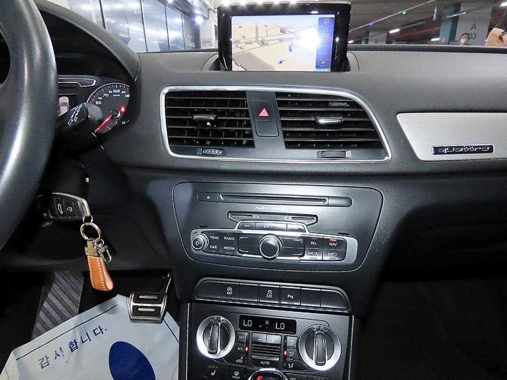 아우디 Q3 30 TDI 콰트로 이미지 11