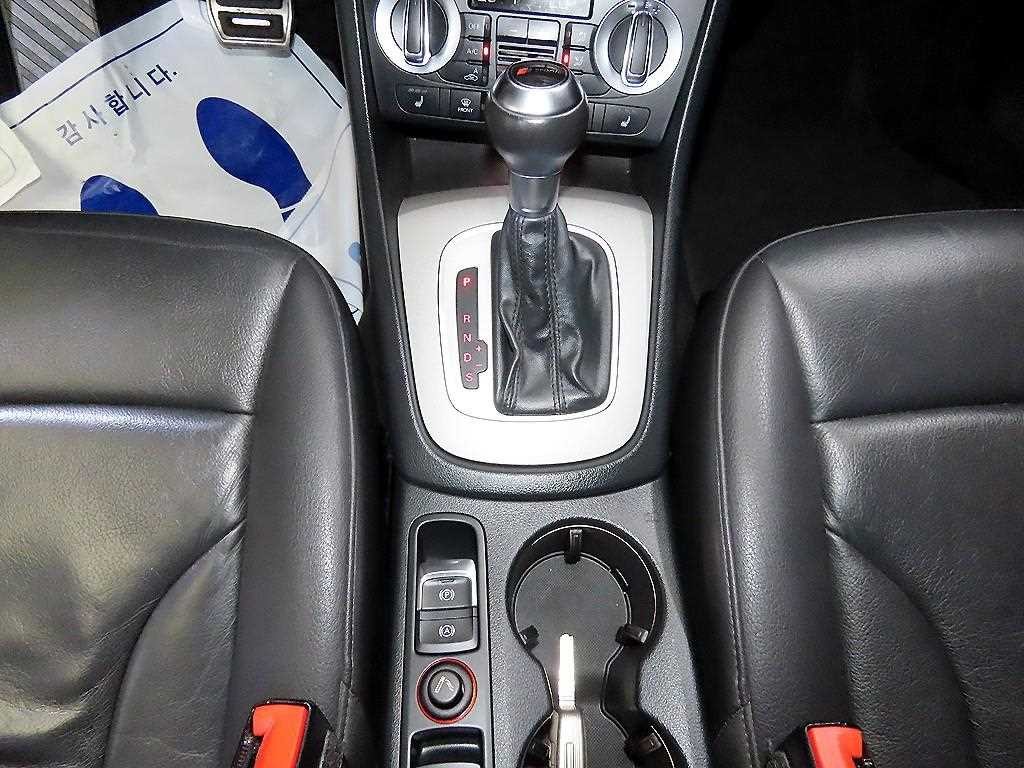 아우디 Q3 30 TDI 콰트로 이미지 12