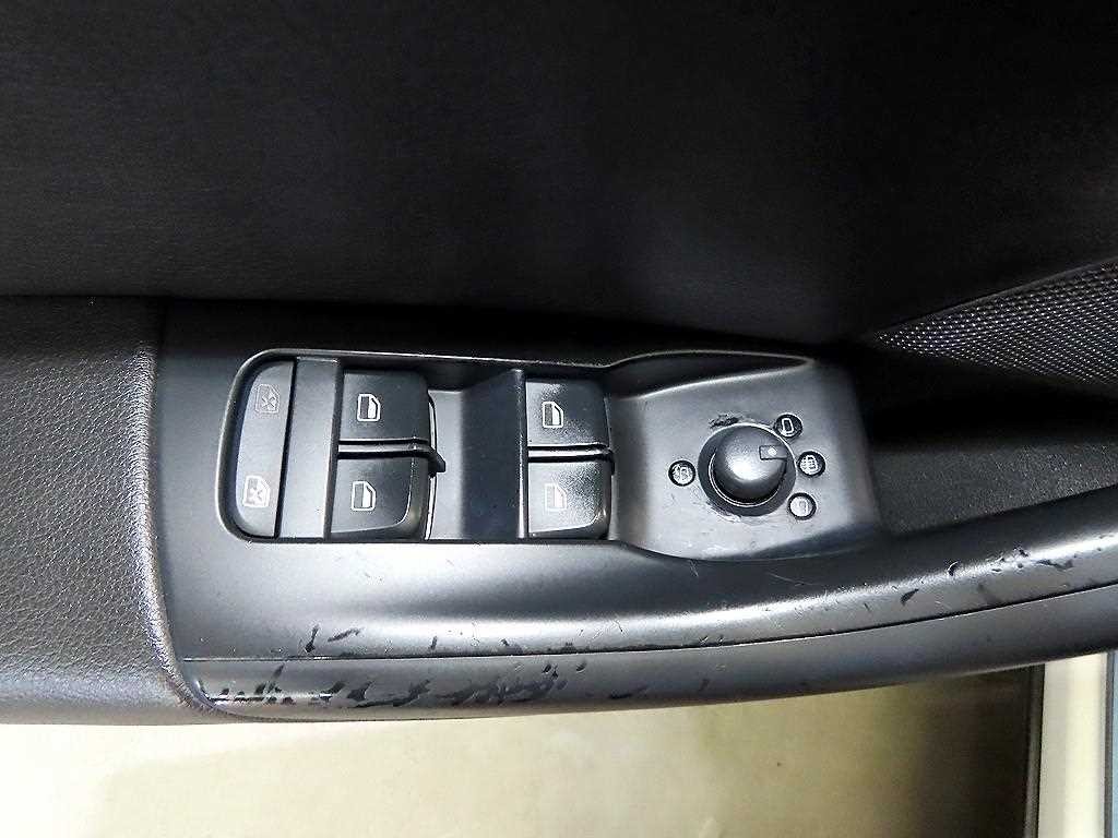 아우디 Q3 30 TDI 콰트로 이미지 13