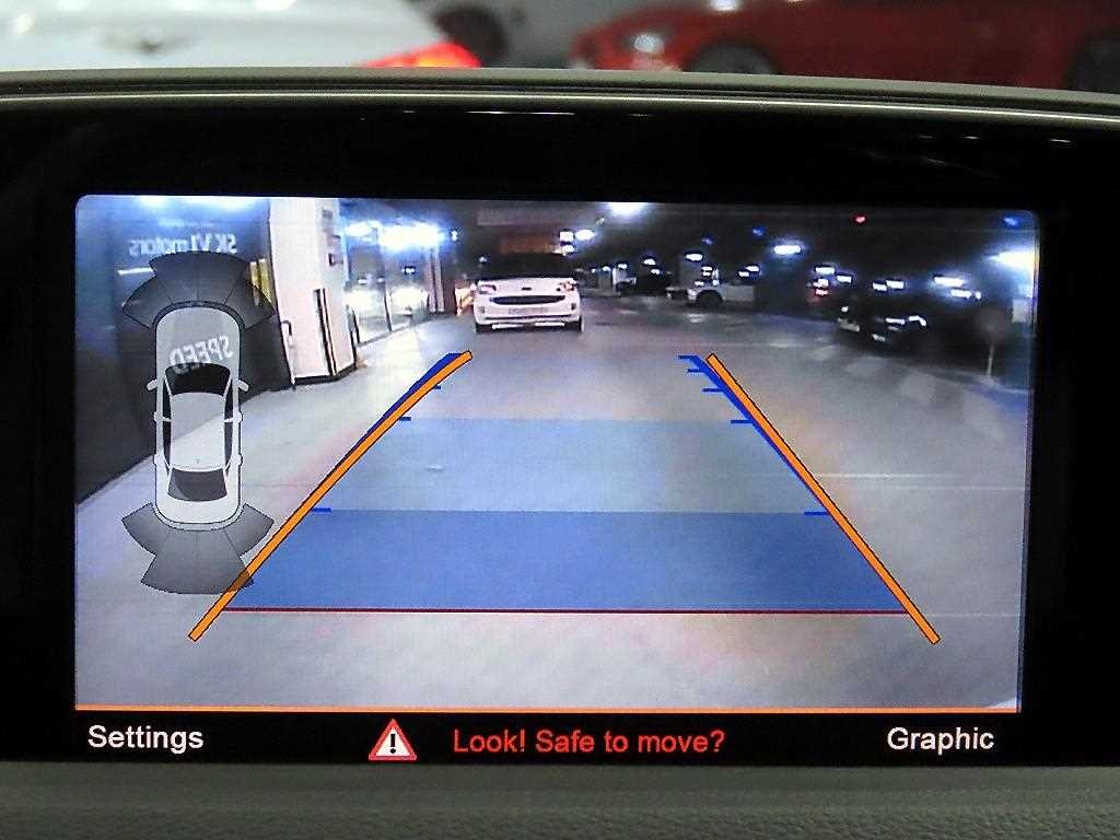 아우디 Q3 30 TDI 콰트로 이미지 14