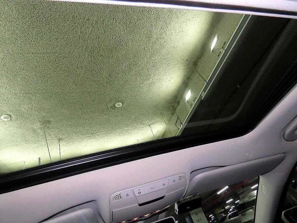 벤츠 E 클래스 E-클래스 W213 E220d 아방가르드 이미지 17