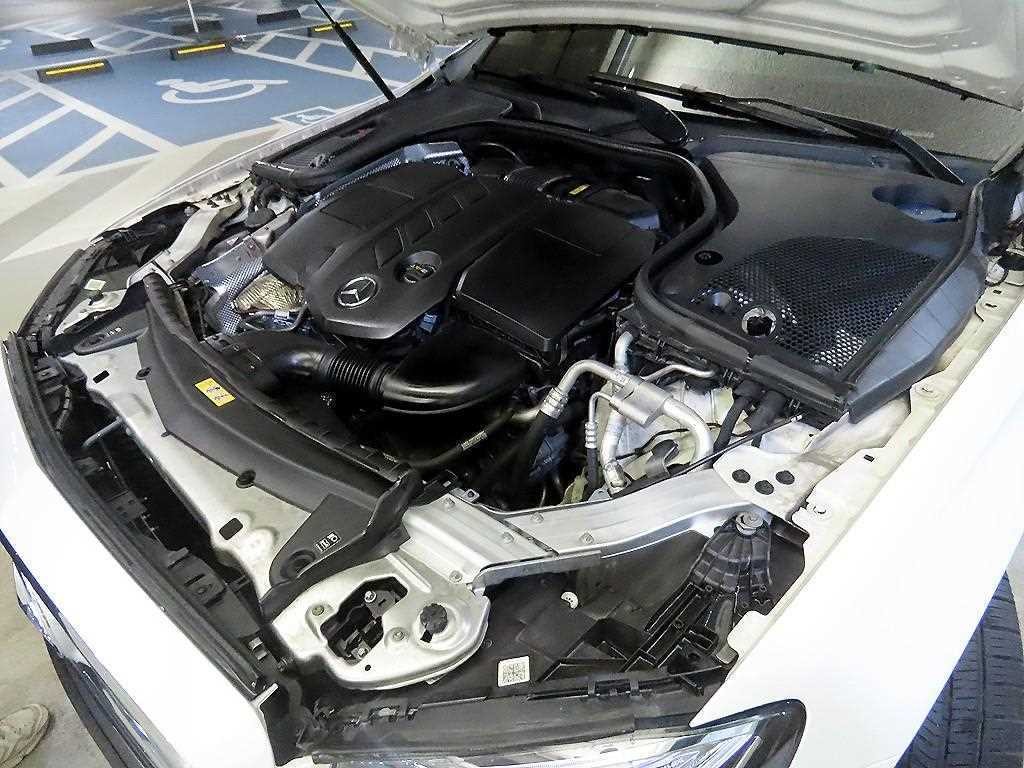 벤츠 E 클래스 E-클래스 W213 E220d 아방가르드 이미지 19