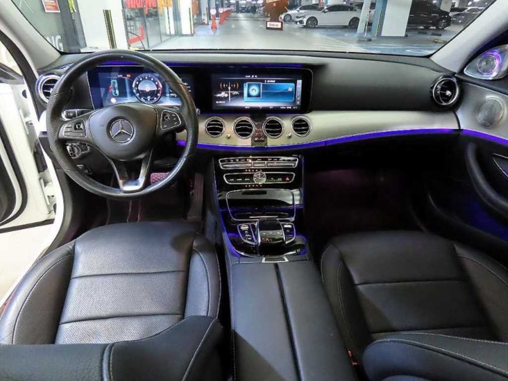 벤츠 E 클래스 E-클래스 W213 E300 아방가르드 이미지 10