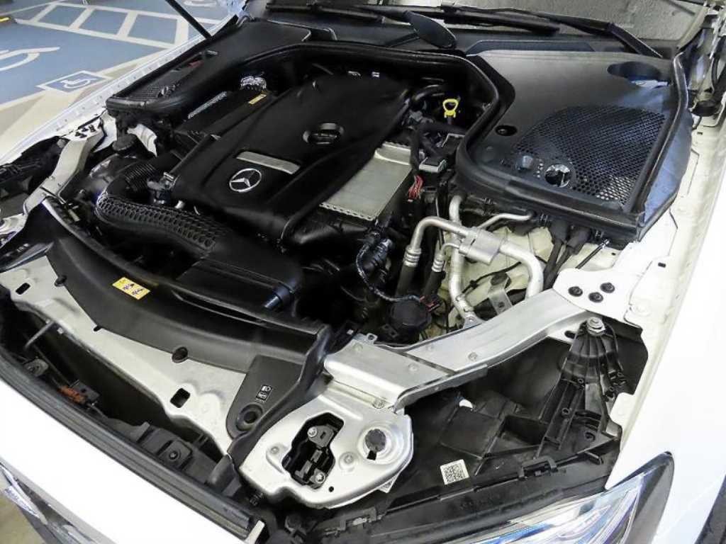 벤츠 E 클래스 E-클래스 W213 E300 아방가르드 이미지 19