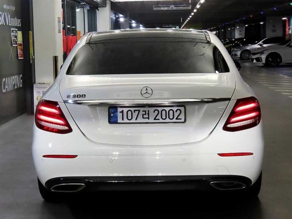 벤츠 E 클래스 E-클래스 W213 E300 아방가르드 이미지 5