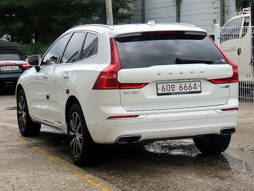 볼보 XC60 XC60(2세대) T6 AWD 인스크립션 이미지 3