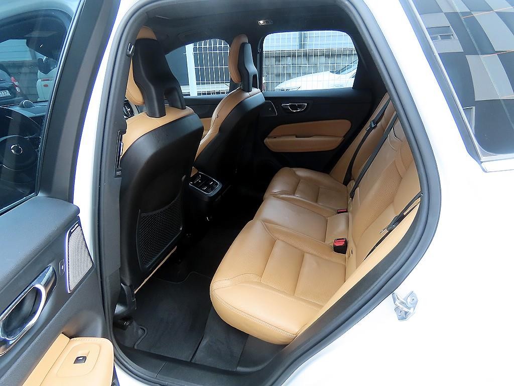 볼보 XC60 XC60(2세대) T6 AWD 인스크립션 이미지 6