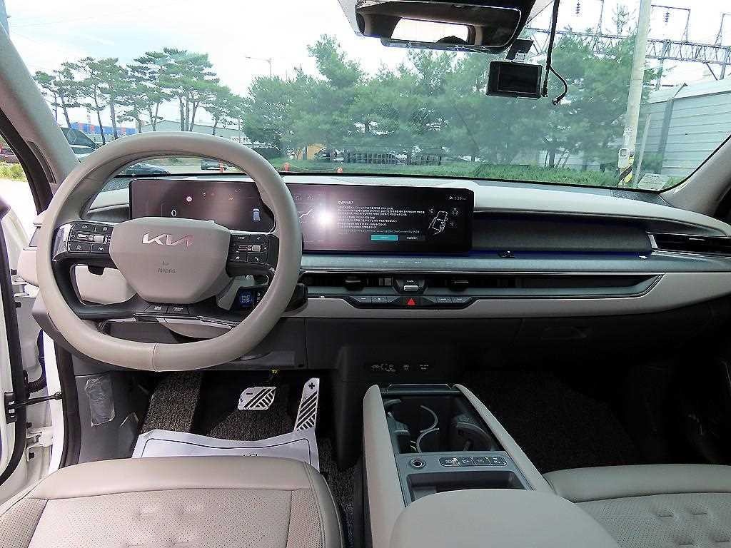 기아 EV9 롱레인지 4WD 어스 이미지 7