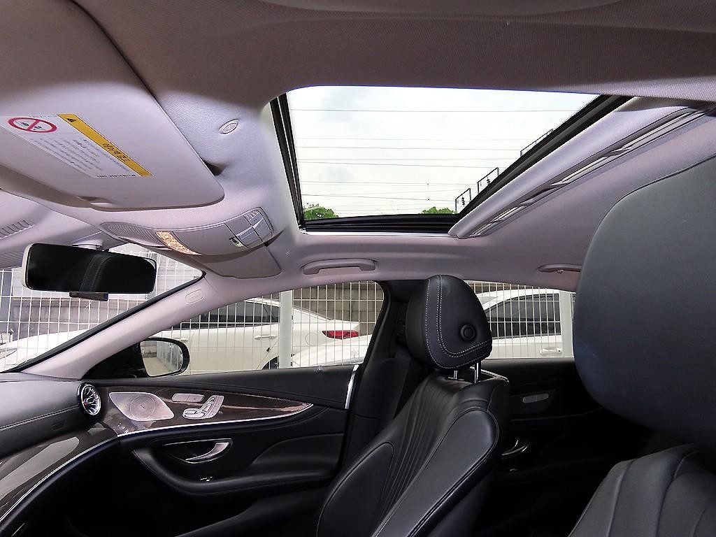 벤츠 CLS 클래스 CLS클래스 C257 CLS 300d AMG Line 이미지 16