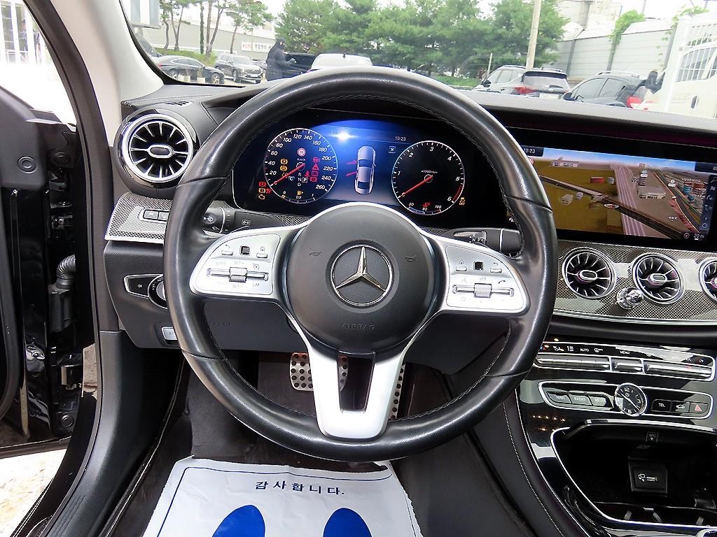 벤츠 CLS 클래스 CLS클래스 C257 CLS 300d AMG Line 이미지 8