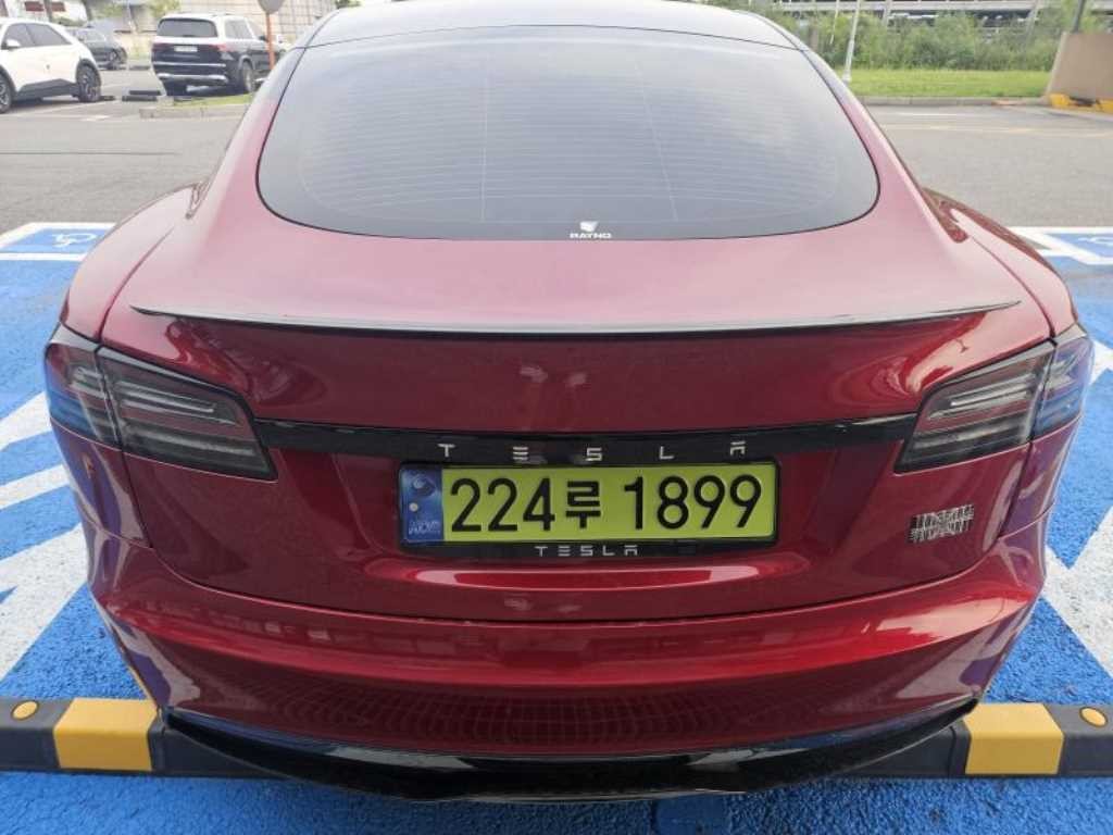 테슬라 모델 S AWD 이미지 4