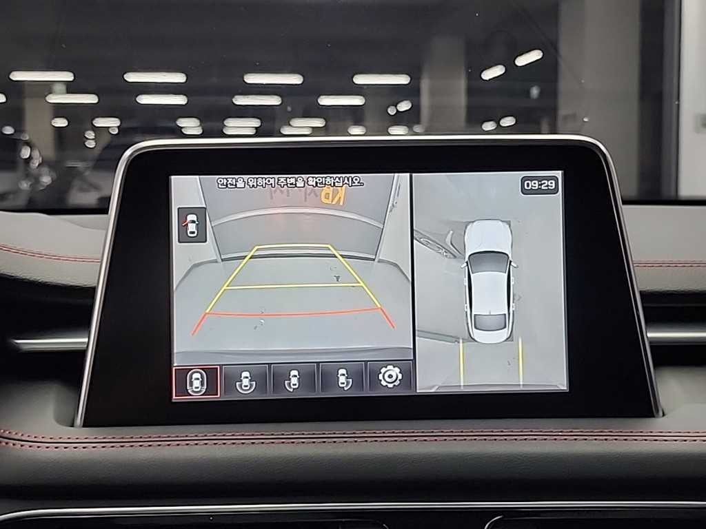 제네시스 G70 2.0T AWD 스포츠 패키지 이미지 17