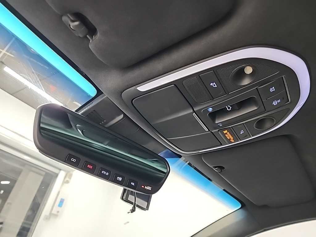 제네시스 G70 2.0T AWD 스포츠 패키지 이미지 18