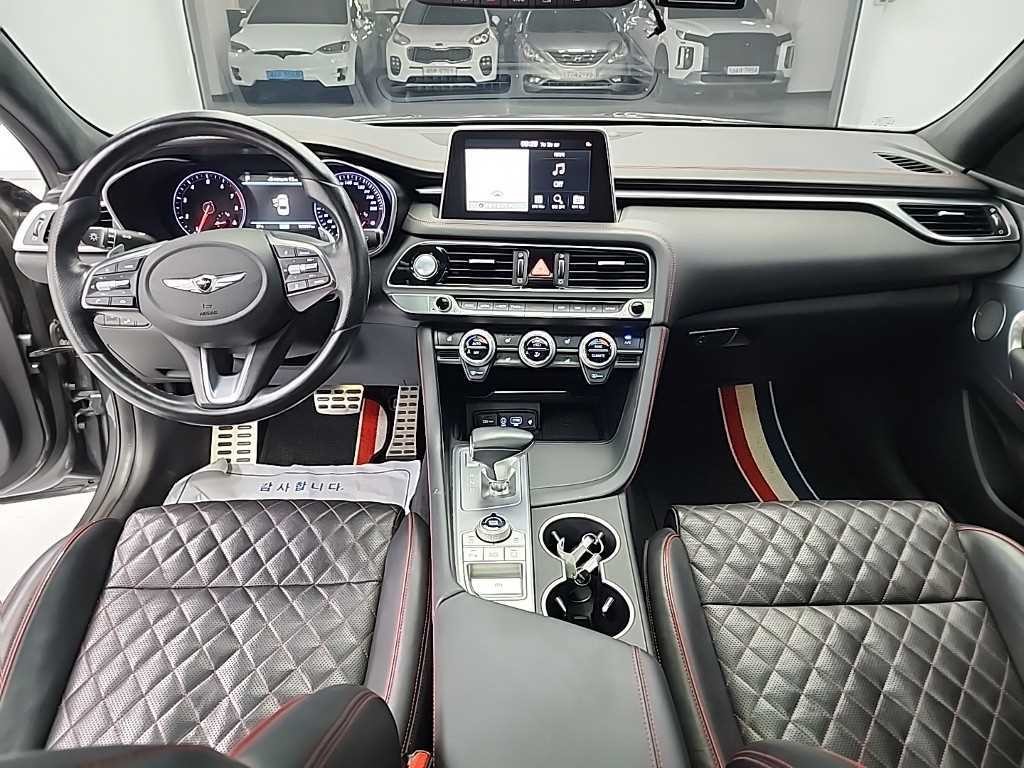 제네시스 G70 2.0T AWD 스포츠 패키지 이미지 7