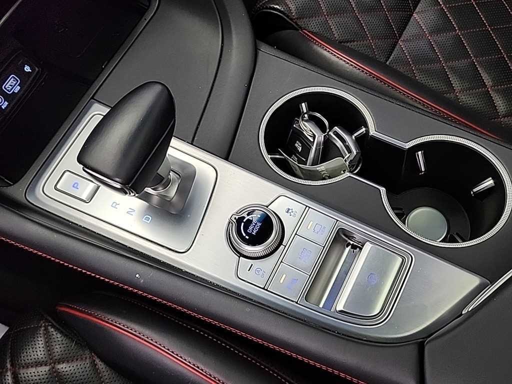 제네시스 G70 2.0T AWD 스포츠 패키지 이미지 8