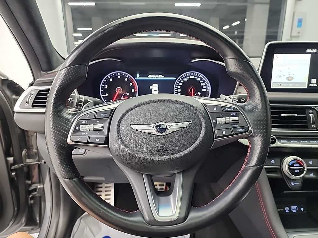 제네시스 G70 2.0T AWD 스포츠 패키지 이미지 9