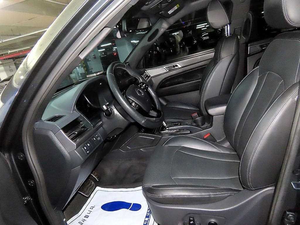 KG모빌리티(쌍용) 렉스턴 더 뉴 렉스턴 스포츠 칸 디젤 2.2 4WD 쿨멘 프레스티지 이미지 6