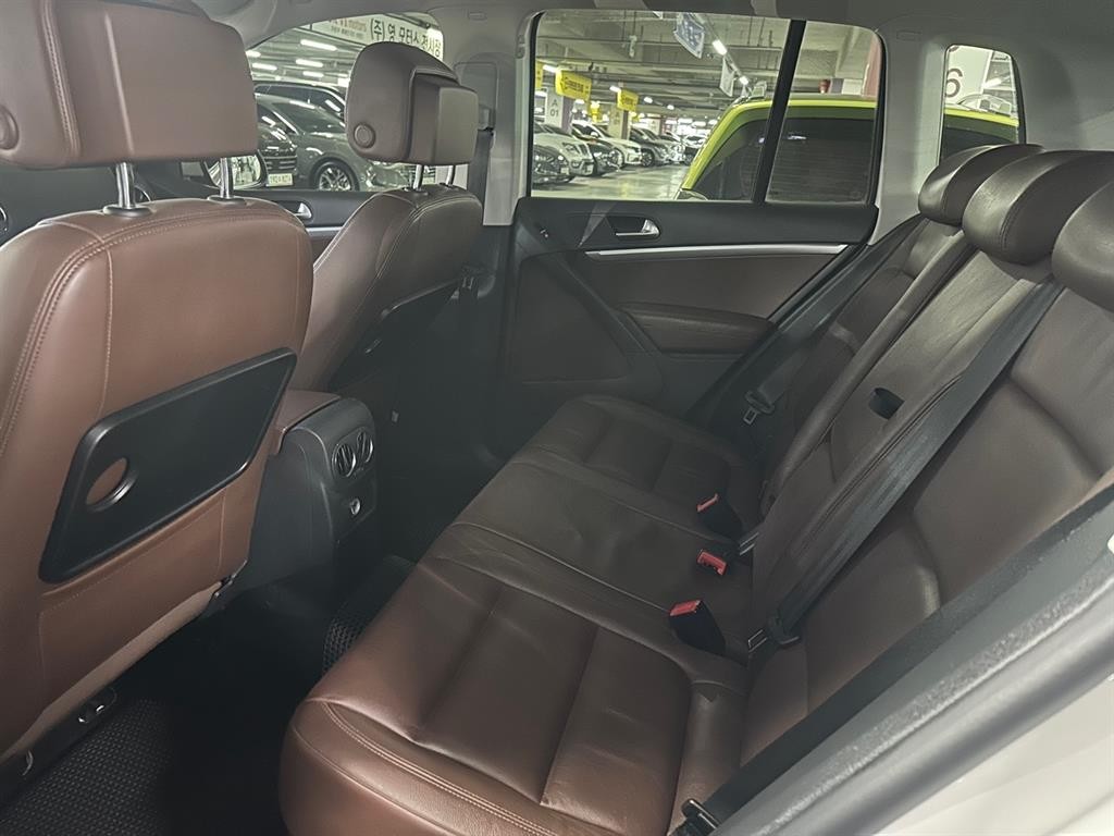 폭스바겐 티구안 뉴티구안 2.0 TDI 블루모션 이미지 11