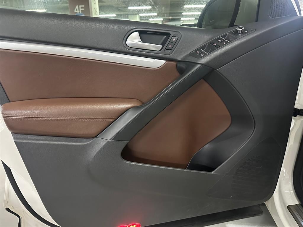 폭스바겐 티구안 뉴티구안 2.0 TDI 블루모션 이미지 12