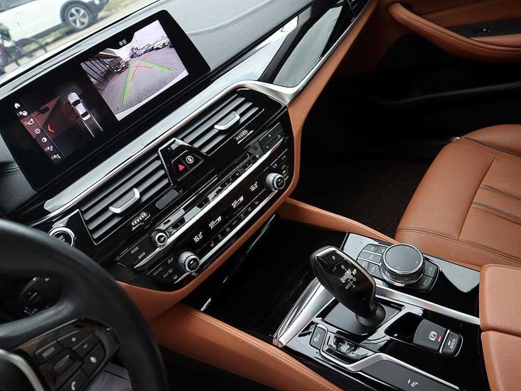 BMW 5시리즈 5시리즈 (G30) 520i 럭셔리 이미지 10