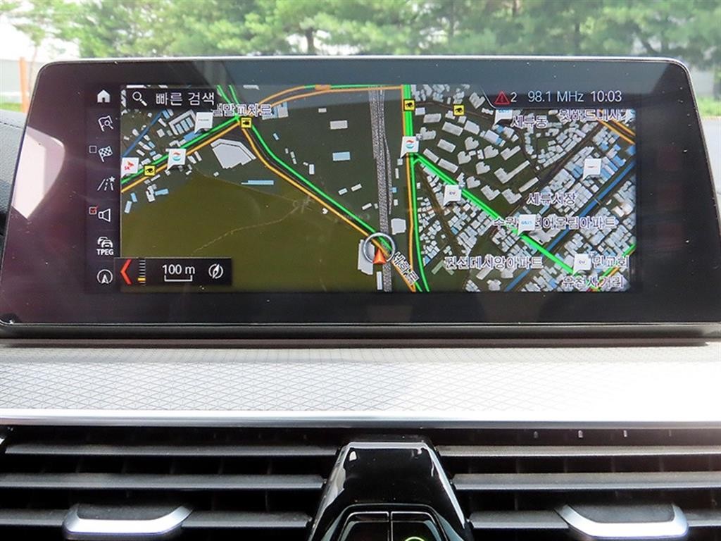 BMW 5시리즈 5시리즈 (G30) 520d xDrive M 스포츠 플러스 이미지 14