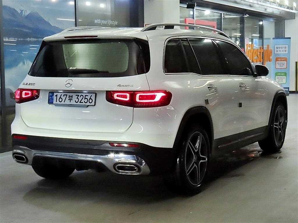 벤츠 GLB 클래스 GLB클래스 X247 GLB 250 4MATIC 이미지 4
